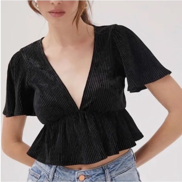 Urban Outfitters Smitten Ribbed Peplum Top - Picture 2 of 11